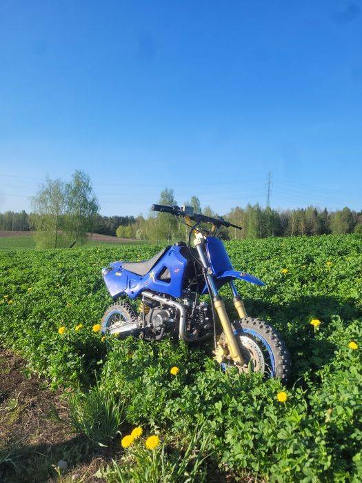 Cross z silnikiem moretti