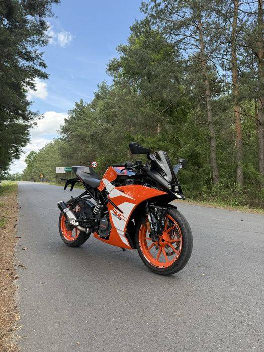 Sprzedam Ktm rc 125 20 rok piękny  stan