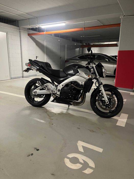 Suzuki GSR 600cm3
