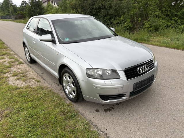 Audi A3 8P 2.0 Benzyna Sprzedam/ Zamienie na Quada lub motocykl, skute