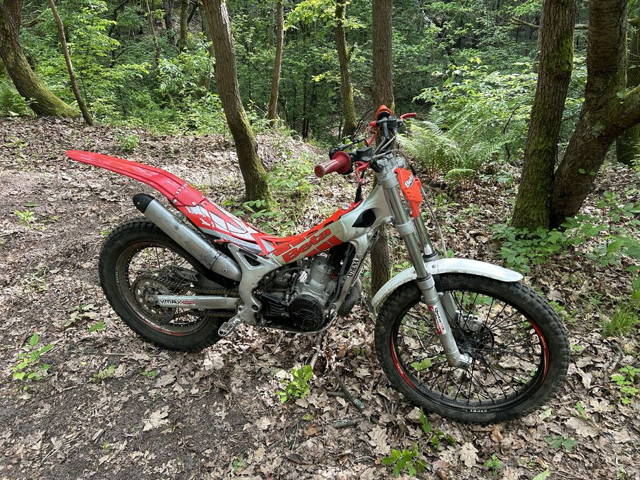 Sprzedam Triala Beta Rev3 270