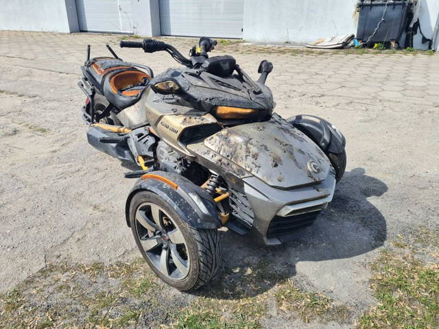 Can Am Spyder 1300