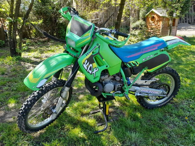 Kawasaki KDX 200