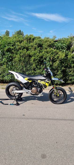 Husqvarna 701 Super Moto A2 przebieg 4500km Polecam