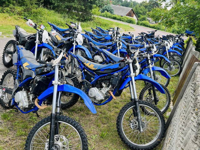 Yamaha wr 125  , rama  plastiki czesci   Koła lagi 2010>