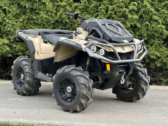 CAN-AM Outlander , Niski przebieg , Zarejestrowany
