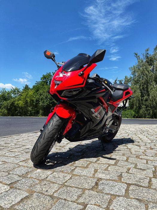 Barton Blade R 125cm3, 2025 rok