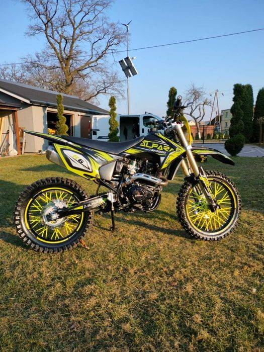 Cross Alfarad R6 250