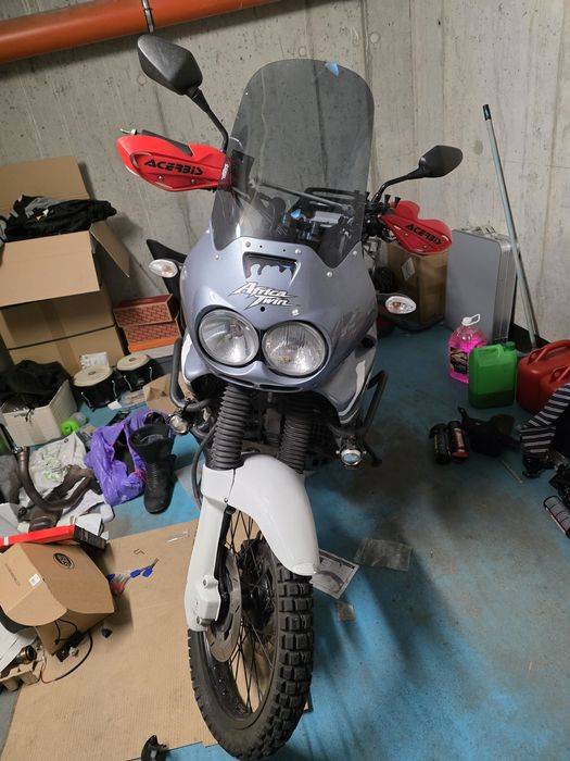 Honda africa 750 96r lub zamienie