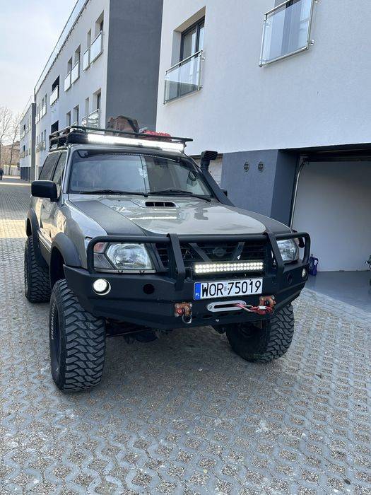 Nissan patrol y61
