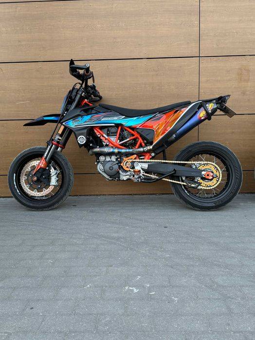 KTM 690 SMC-R 2020 rok