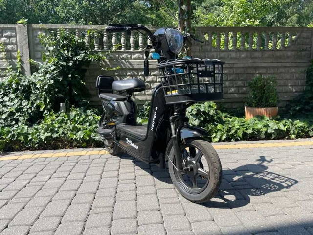 NOWY SKUTER ELEKTRYCZNY 250 WAT e-Golden Duży Koszyk Ledy Raty Dostawa
