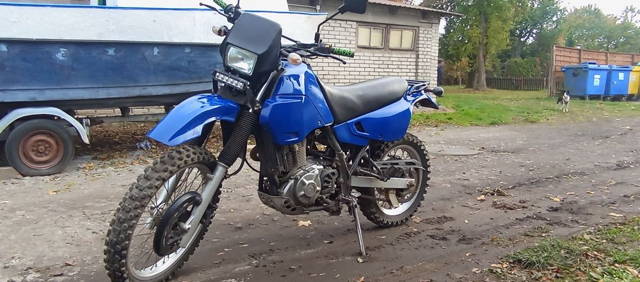 Suzuki  dr 650..