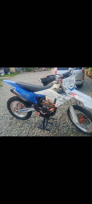 Cross. ASIX XR99