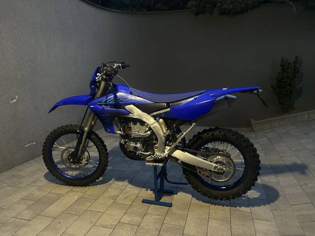 Yamha WR250F.