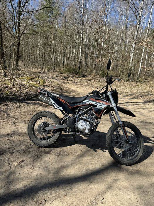 Asix Defender 150cc