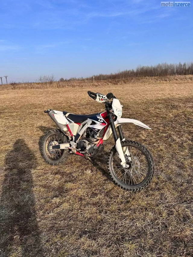 AJP PR5 250 Enduro