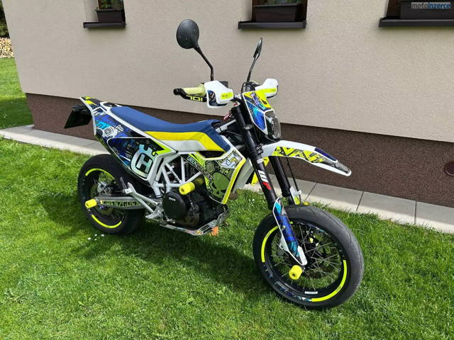 Husqvarna 701 Supermoto