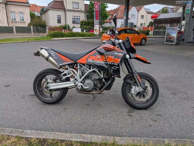 KTM 950 Supermoto