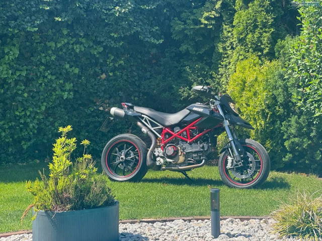 Ducati Hypermotard 1100