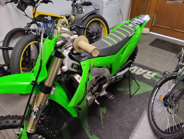 Kawasaki KX 450 F