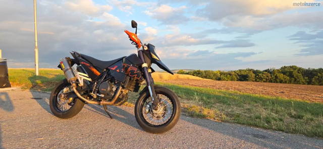 KTM 690 Supermoto