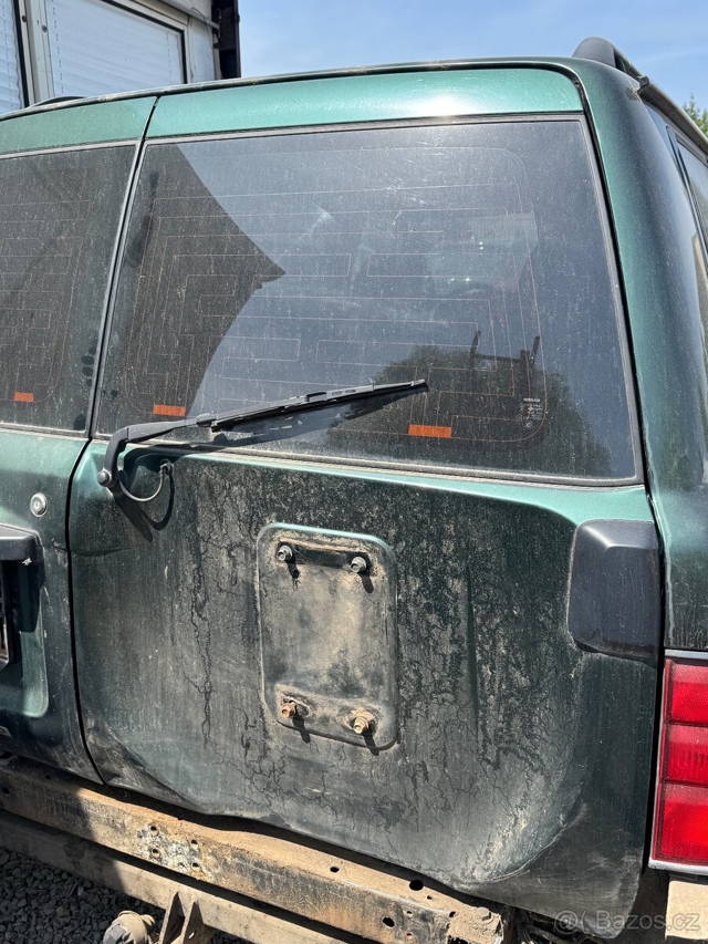 Dveře / víko kufru / kufrové dveře + okno Nissan Patrol Y61