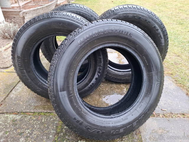 Sada 4 pneu Bridgestone 205/70 R15