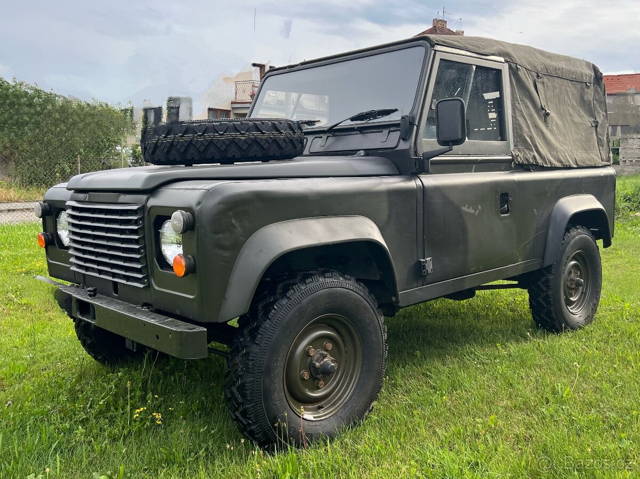 Land Rover Defender 90