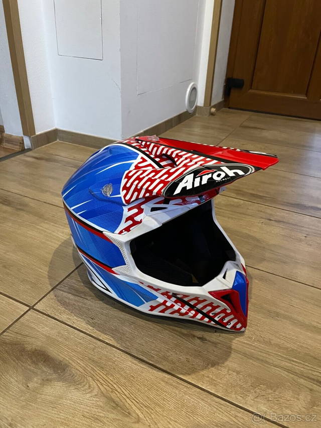 Mx helma airoh ( 2023 )