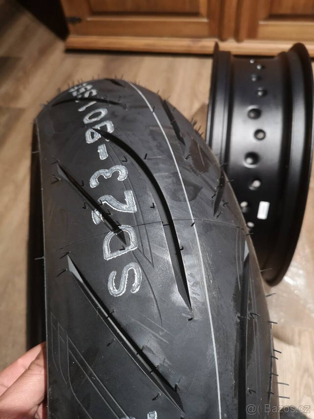 Supermoto ráfek a pneu, zadní, vše nové.