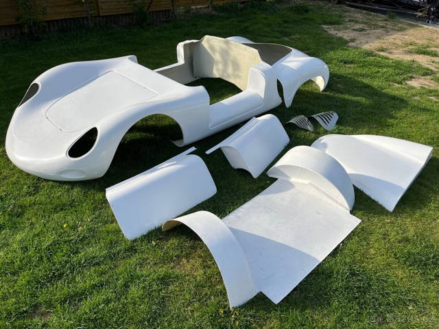 Karoserie Porsche 718 RSK