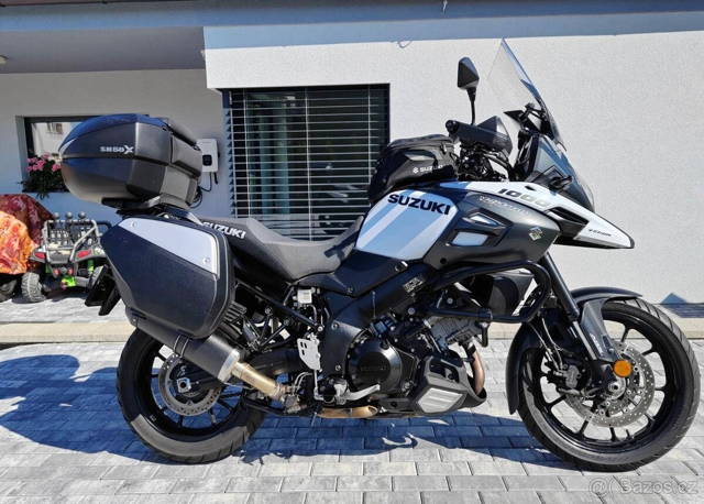 Prodám Suzuki DL-1000 V-Strom rv.2019, 29.200km Kufry
