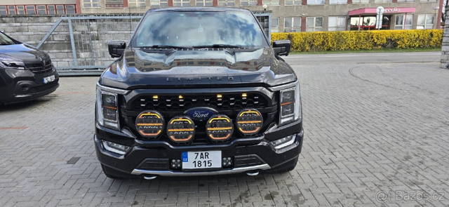 Ford F150 Platinum 4x4 5.0l V8