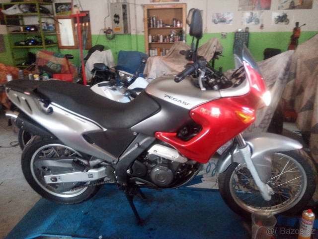 Aprilia Pegas 650 i