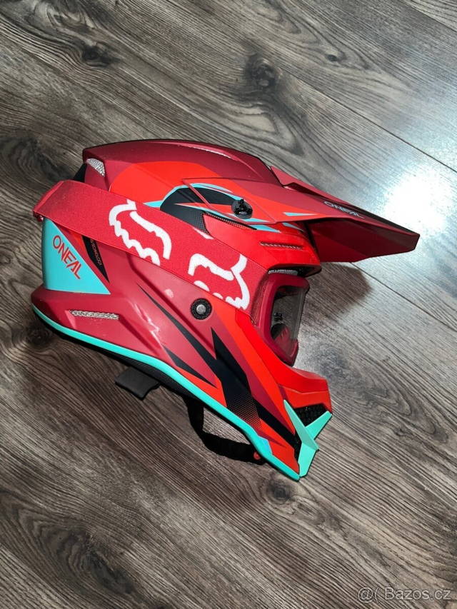 Motokrosová helma vel. XL + brýle