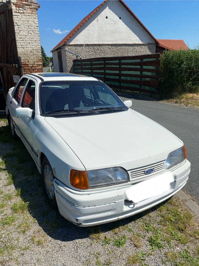 Ford Sierra veškeré díly z vozu