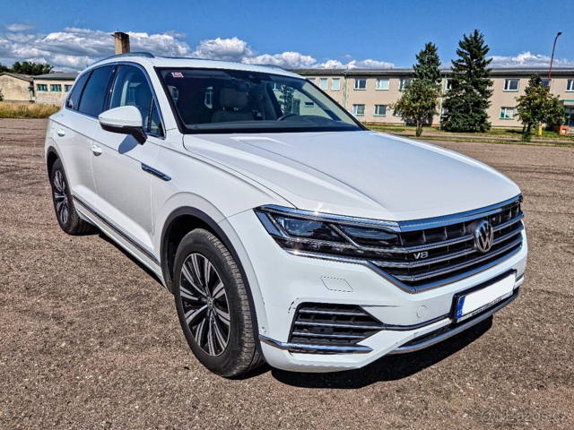 VW Touareg 4.0 TDi V8 310 kW DSG - 2019 - 153 858 km