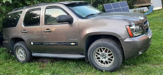 Chevrolet tahoe 4x4 5,3l vortec 2012r