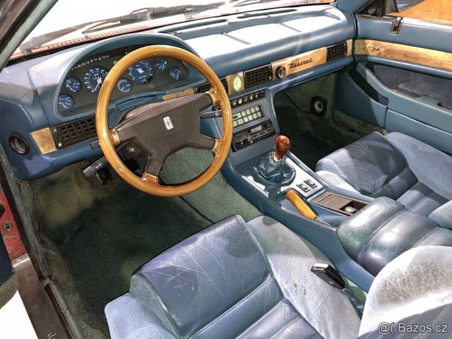 Maserati 222