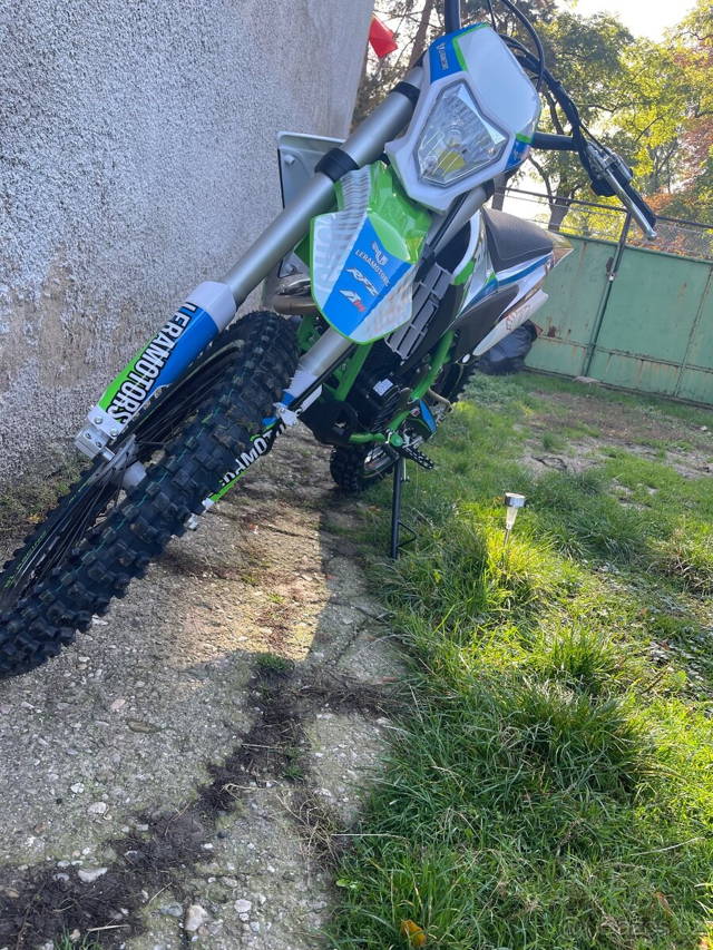 Pitbike 250 by apollo thunder