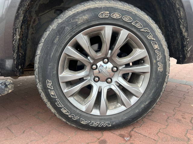 Pneu 275/60r20 114t
