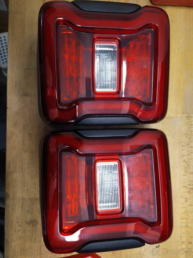 Jeep Wrangler JL zadní LED světla L+P