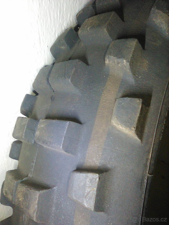 Pneu drapáky 140/80-18, 110/100-18, 80/100-21