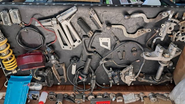Yamaha TDR 125 díly