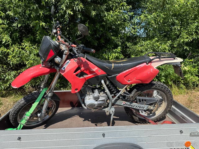 Yuki ST 125 SM