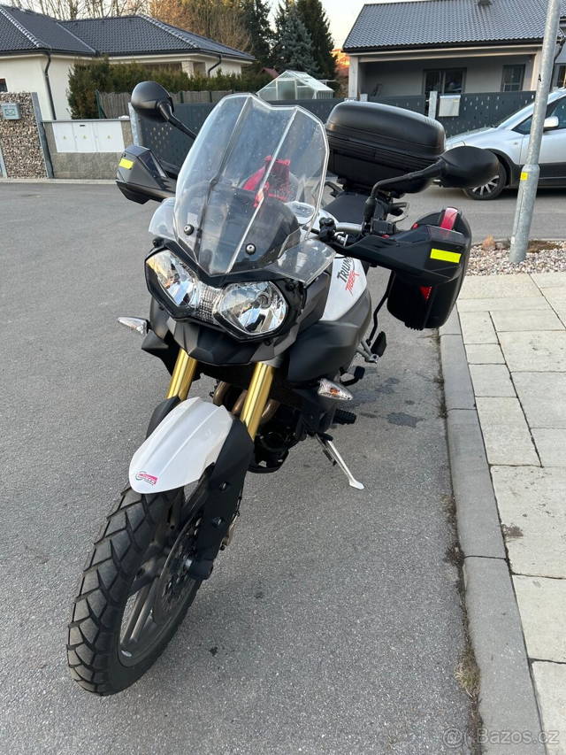 Triumph tiger 800