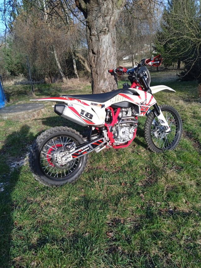 Moto 300 ccm/4-takt,replika KTM (zánovní moto)