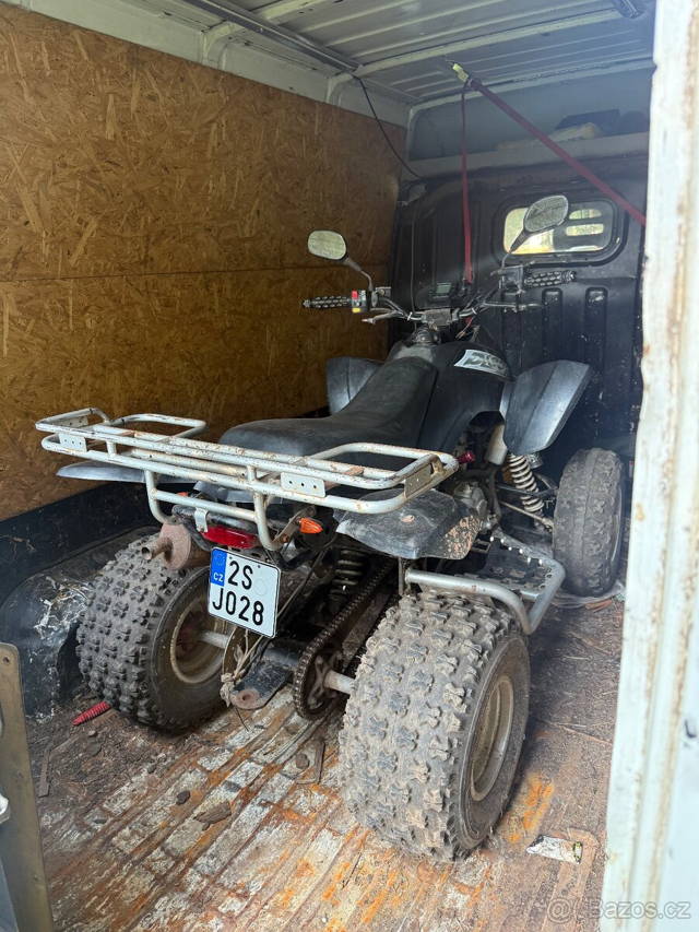 Čtyřkolka 300ccm