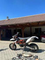 KTM 690 SMC-R